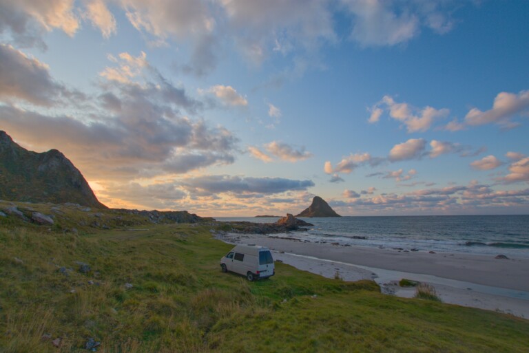 furgoneta camper naturaleza